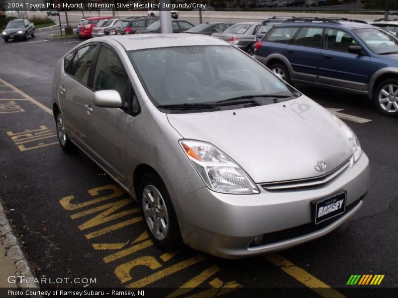 Millenium Silver Metallic / Burgundy/Gray 2004 Toyota Prius Hybrid