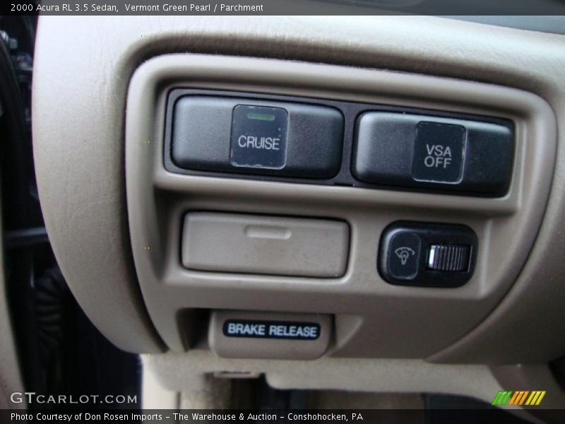 Controls of 2000 RL 3.5 Sedan