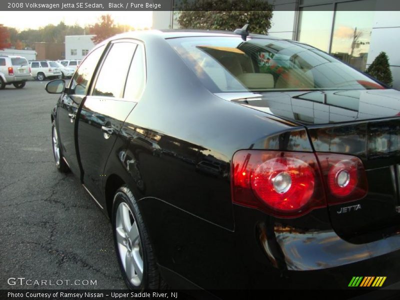 Black / Pure Beige 2008 Volkswagen Jetta SE Sedan