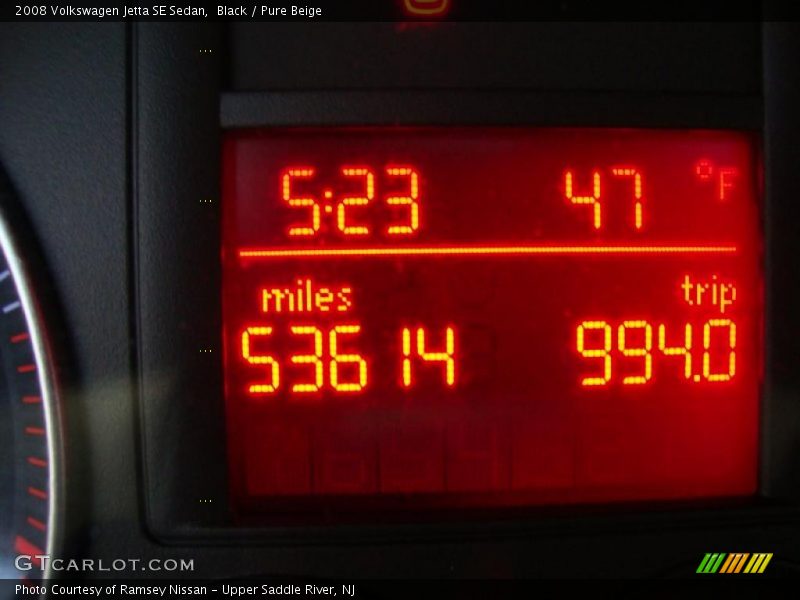 Black / Pure Beige 2008 Volkswagen Jetta SE Sedan