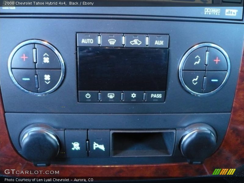 Controls of 2008 Tahoe Hybrid 4x4