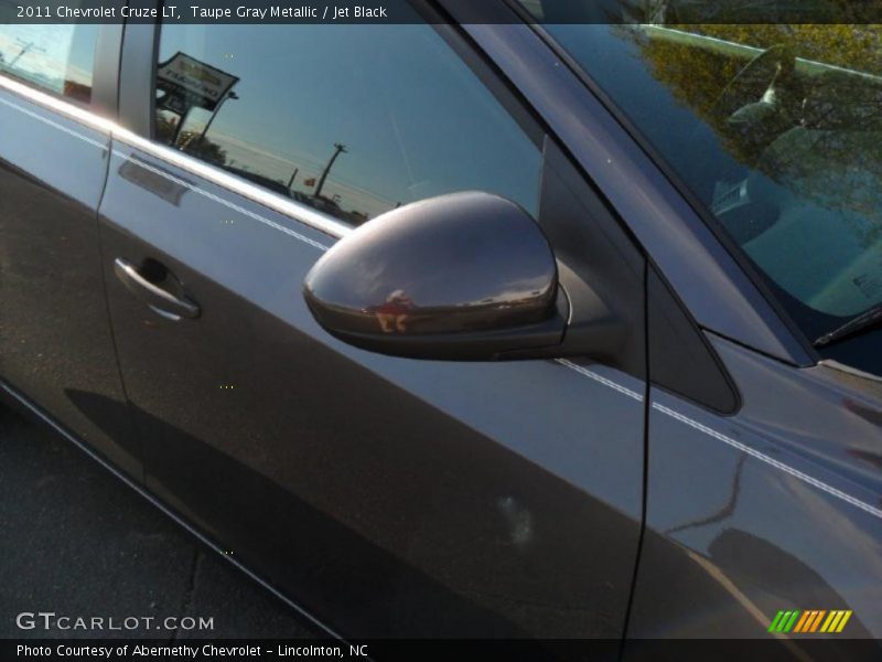 Taupe Gray Metallic / Jet Black 2011 Chevrolet Cruze LT