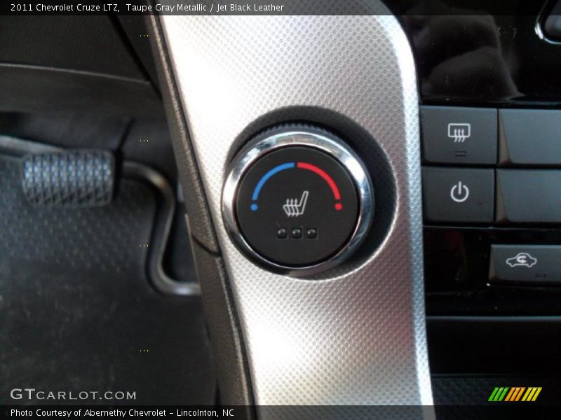 Controls of 2011 Cruze LTZ