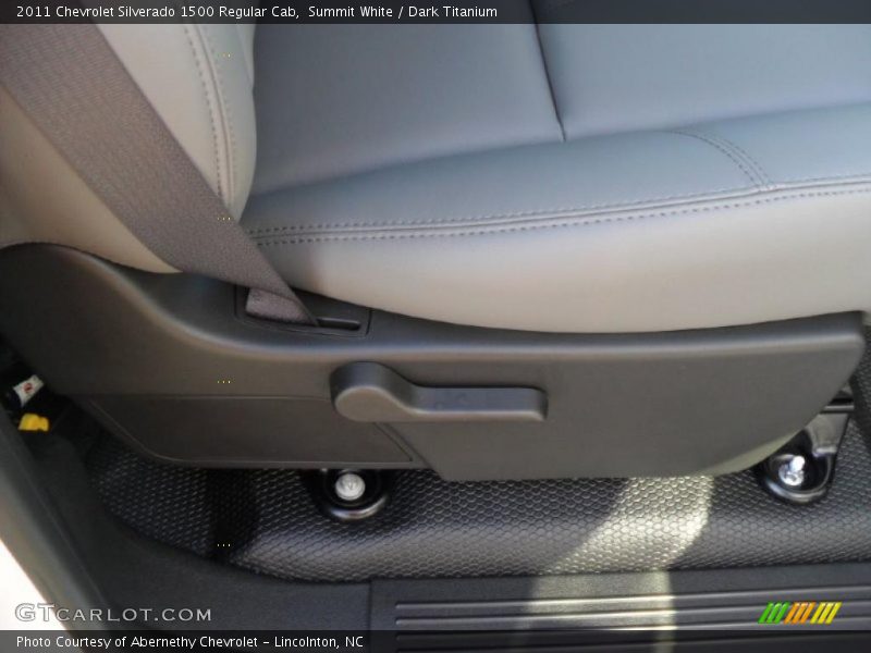 Summit White / Dark Titanium 2011 Chevrolet Silverado 1500 Regular Cab