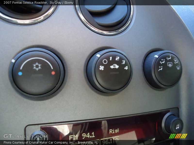 Sly Gray / Ebony 2007 Pontiac Solstice Roadster