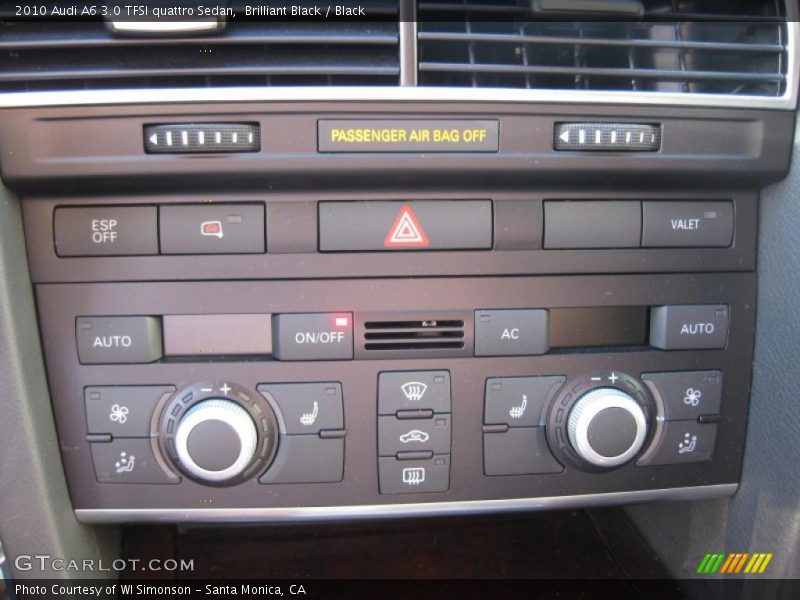 Controls of 2010 A6 3.0 TFSI quattro Sedan