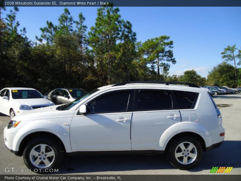 Diamond White Pearl / Black 2008 Mitsubishi Outlander ES