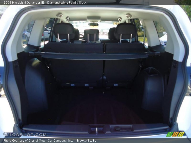 Diamond White Pearl / Black 2008 Mitsubishi Outlander ES