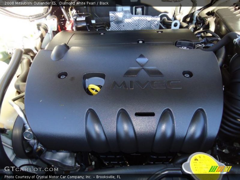 Diamond White Pearl / Black 2008 Mitsubishi Outlander ES
