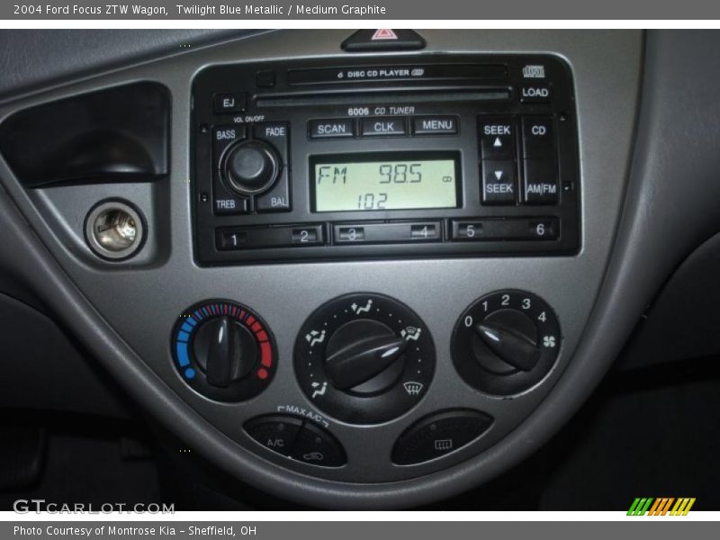 Twilight Blue Metallic / Medium Graphite 2004 Ford Focus ZTW Wagon