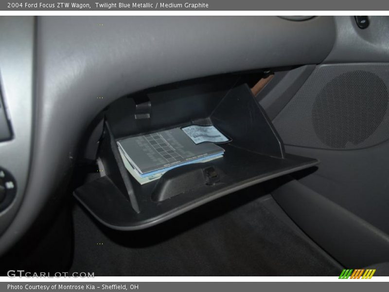 Twilight Blue Metallic / Medium Graphite 2004 Ford Focus ZTW Wagon