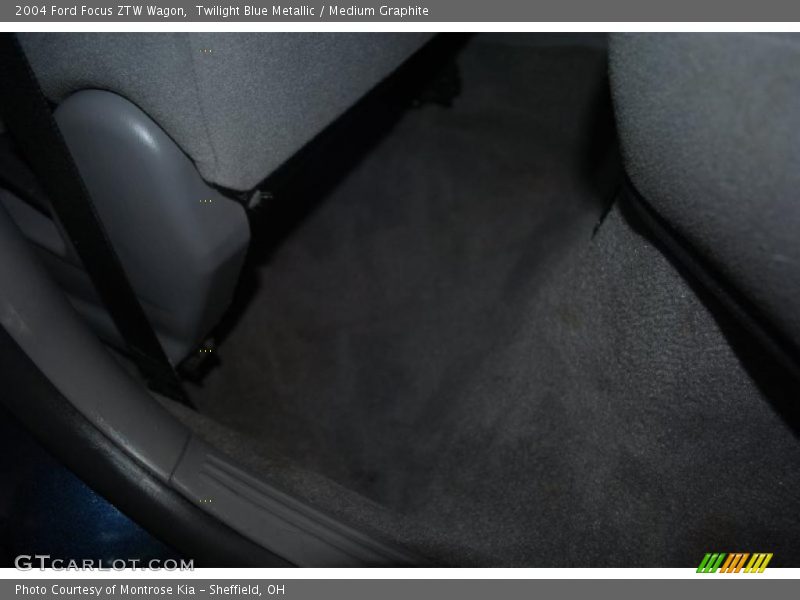 Twilight Blue Metallic / Medium Graphite 2004 Ford Focus ZTW Wagon