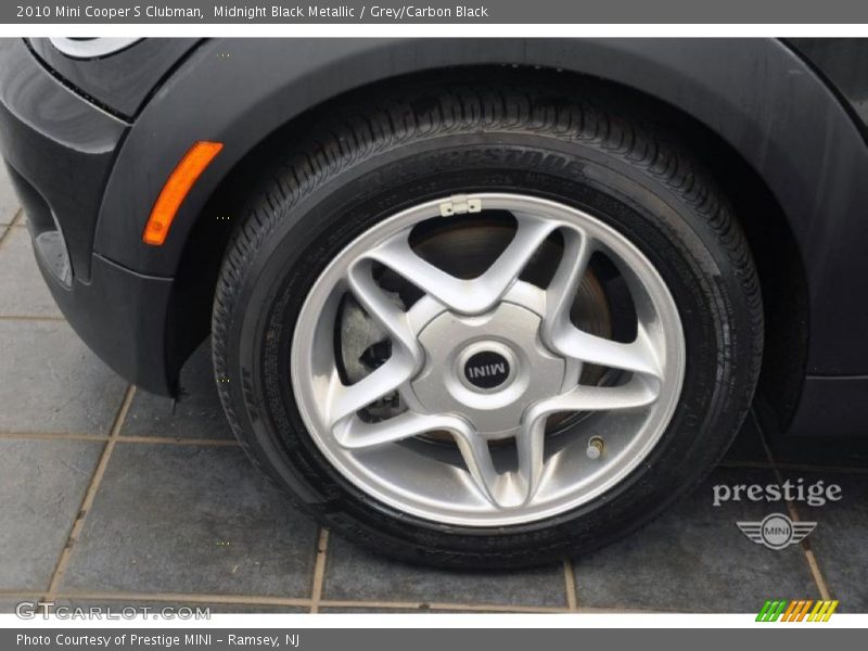 Midnight Black Metallic / Grey/Carbon Black 2010 Mini Cooper S Clubman