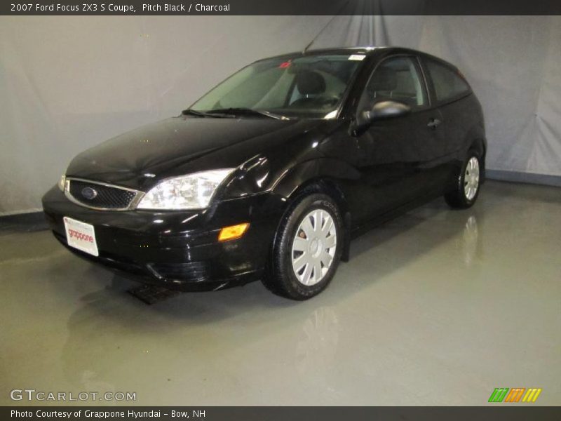 Pitch Black / Charcoal 2007 Ford Focus ZX3 S Coupe