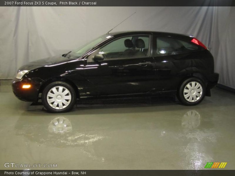 Pitch Black / Charcoal 2007 Ford Focus ZX3 S Coupe