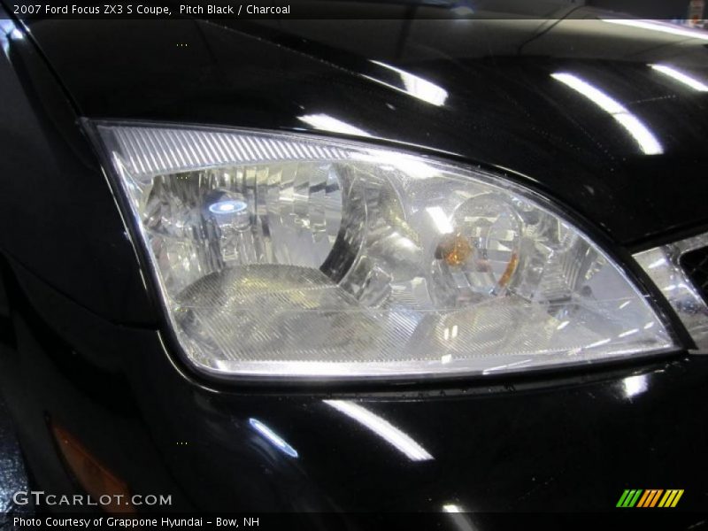 Pitch Black / Charcoal 2007 Ford Focus ZX3 S Coupe