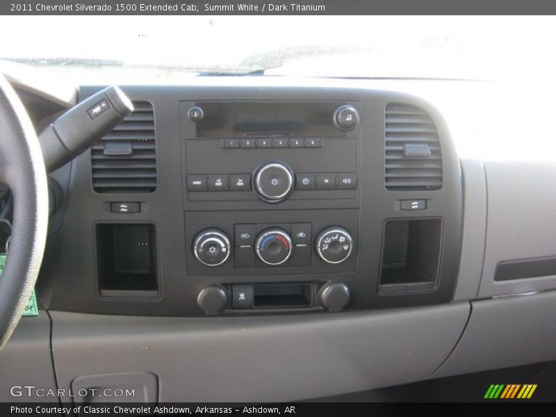 Controls of 2011 Silverado 1500 Extended Cab