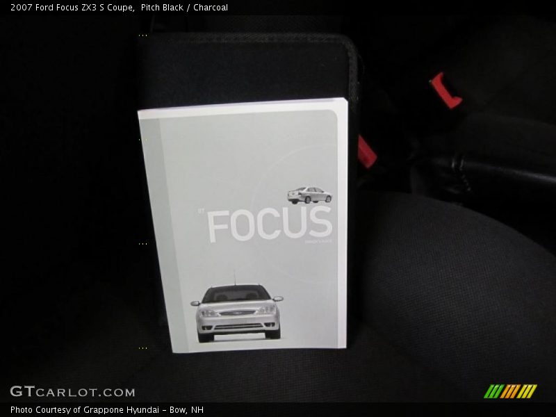 Pitch Black / Charcoal 2007 Ford Focus ZX3 S Coupe