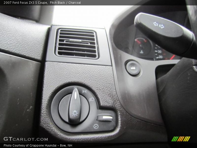 Pitch Black / Charcoal 2007 Ford Focus ZX3 S Coupe