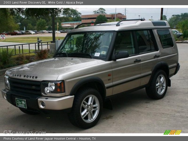 White Gold / Alpaca Beige 2003 Land Rover Discovery SE