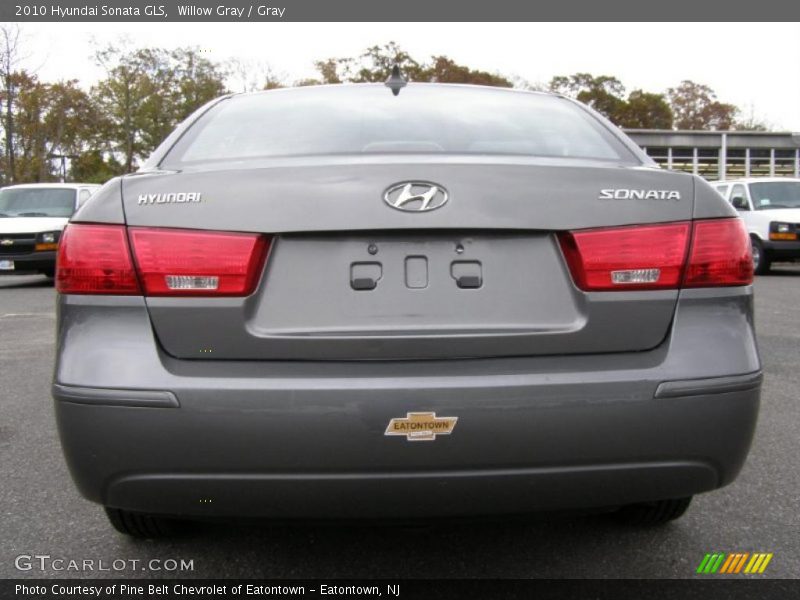 Willow Gray / Gray 2010 Hyundai Sonata GLS