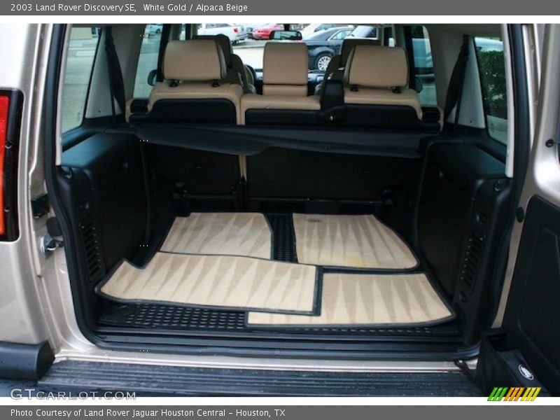 White Gold / Alpaca Beige 2003 Land Rover Discovery SE