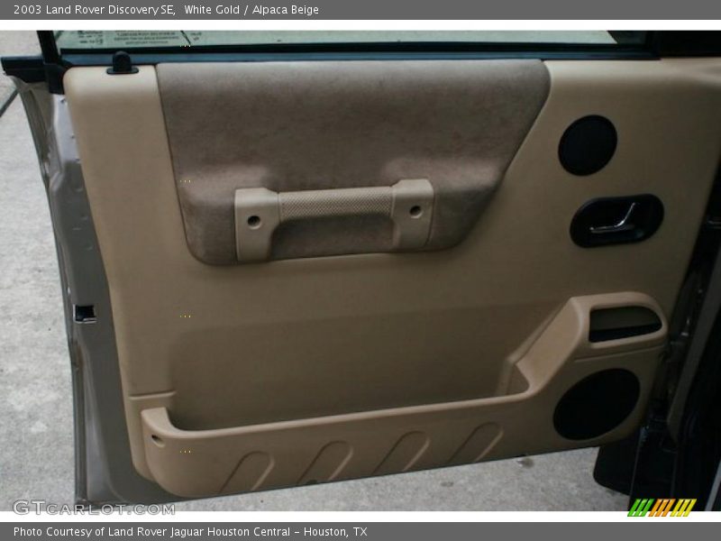 White Gold / Alpaca Beige 2003 Land Rover Discovery SE