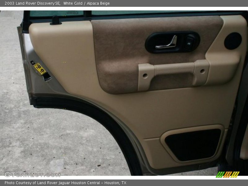 White Gold / Alpaca Beige 2003 Land Rover Discovery SE
