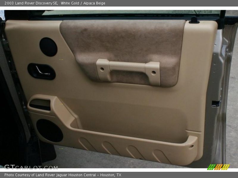 White Gold / Alpaca Beige 2003 Land Rover Discovery SE