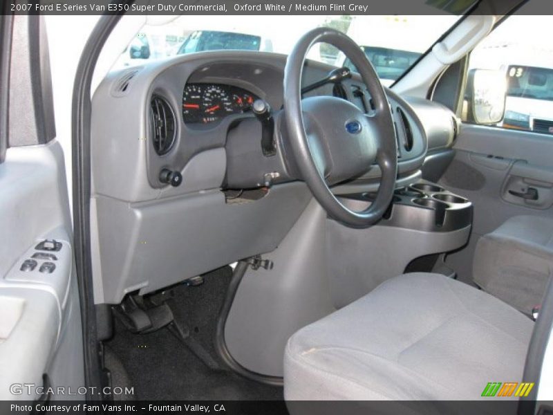 Oxford White / Medium Flint Grey 2007 Ford E Series Van E350 Super Duty Commercial