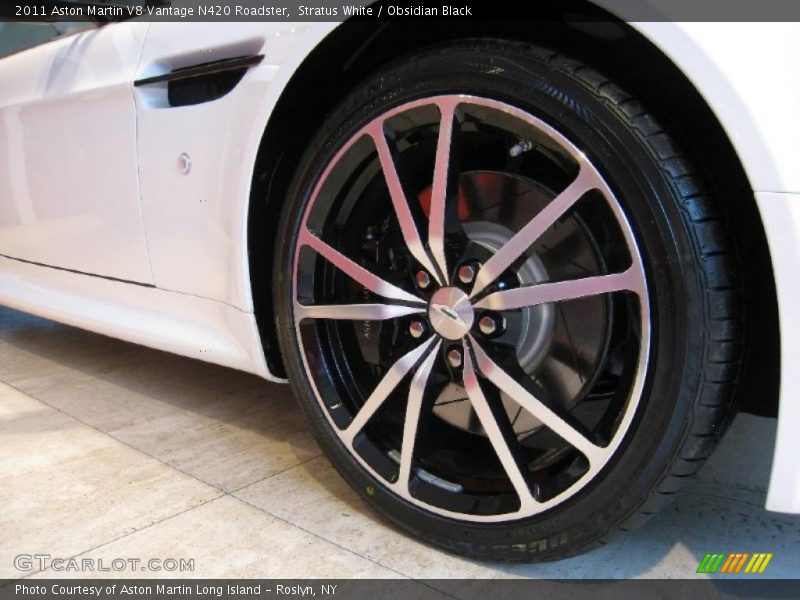  2011 V8 Vantage N420 Roadster Wheel