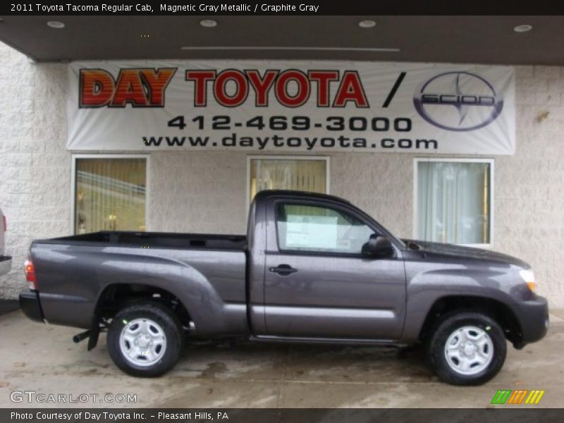 Magnetic Gray Metallic / Graphite Gray 2011 Toyota Tacoma Regular Cab