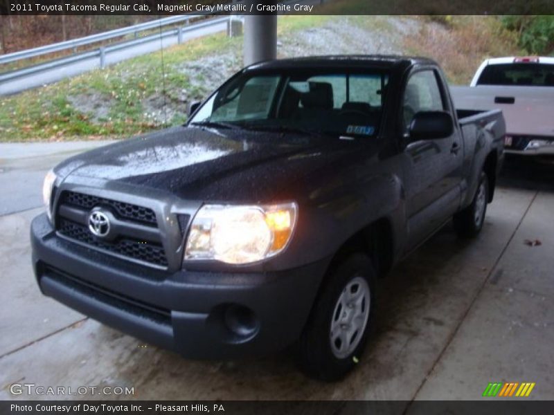 Magnetic Gray Metallic / Graphite Gray 2011 Toyota Tacoma Regular Cab