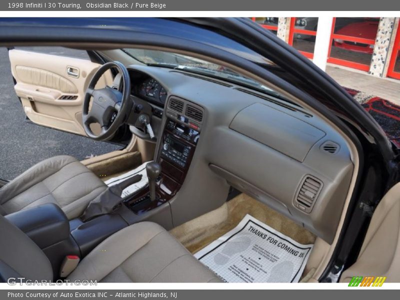 Obsidian Black / Pure Beige 1998 Infiniti I 30 Touring