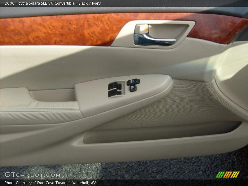 Black / Ivory 2006 Toyota Solara SLE V6 Convertible