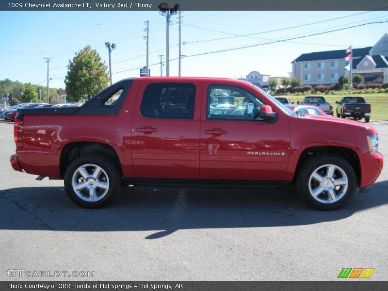 Victory Red / Ebony 2009 Chevrolet Avalanche LT