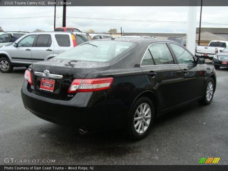 Black / Bisque 2010 Toyota Camry XLE