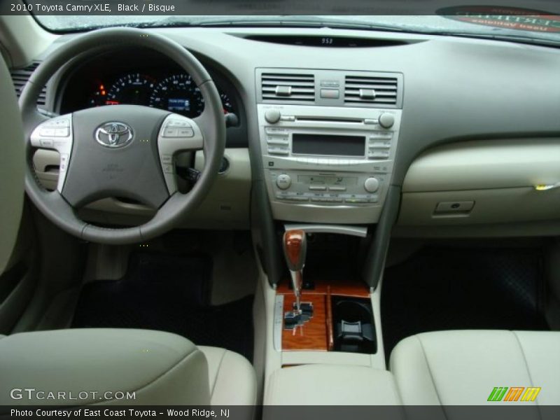 Black / Bisque 2010 Toyota Camry XLE