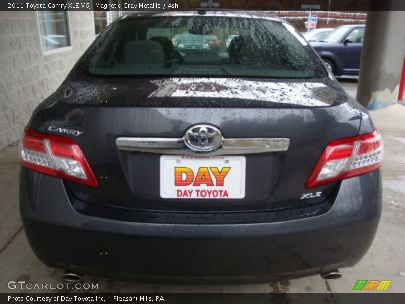 Magnetic Gray Metallic / Ash 2011 Toyota Camry XLE V6