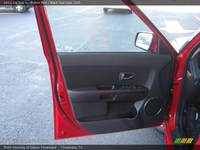 Door Panel of 2011 Soul +