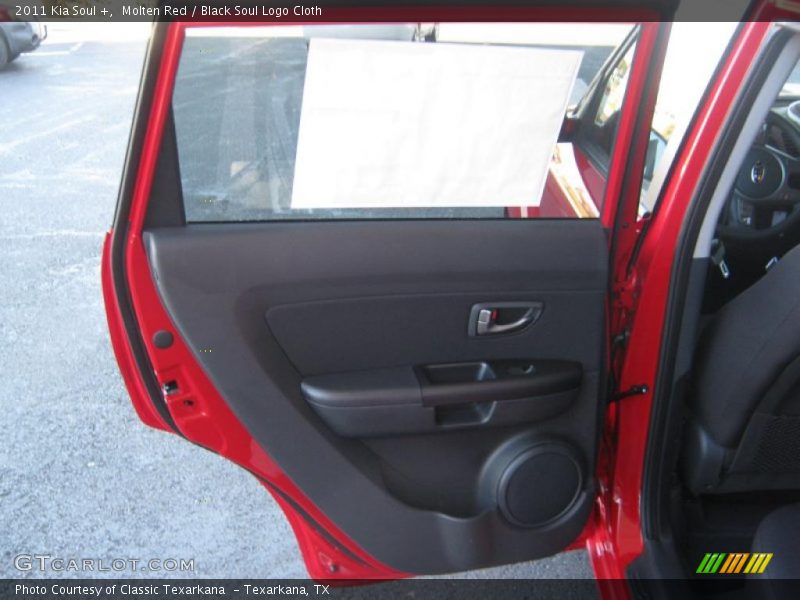 Molten Red / Black Soul Logo Cloth 2011 Kia Soul +