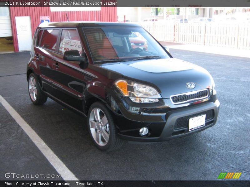 Front 3/4 View of 2011 Soul Sport