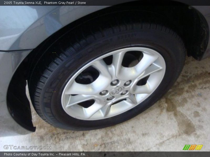 Phantom Gray Pearl / Stone 2005 Toyota Sienna XLE