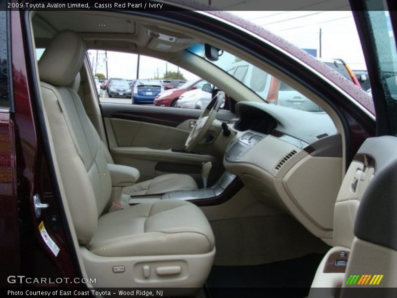 Cassis Red Pearl / Ivory 2009 Toyota Avalon Limited