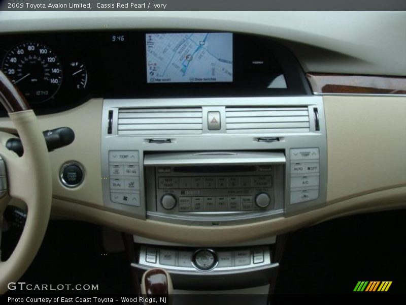 Cassis Red Pearl / Ivory 2009 Toyota Avalon Limited