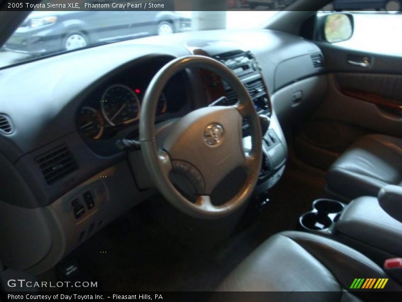 Phantom Gray Pearl / Stone 2005 Toyota Sienna XLE