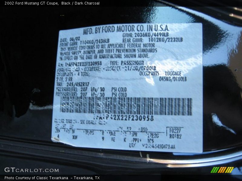 Black / Dark Charcoal 2002 Ford Mustang GT Coupe