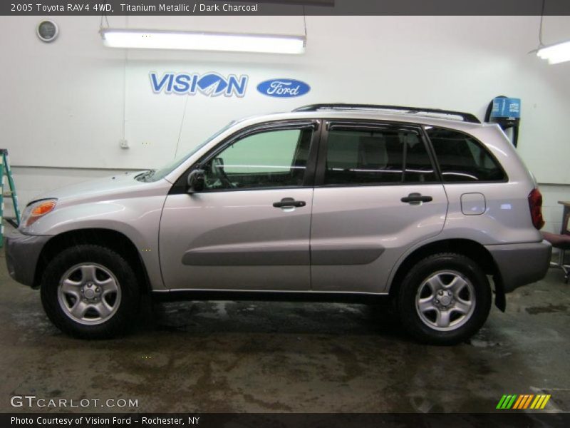 Titanium Metallic / Dark Charcoal 2005 Toyota RAV4 4WD