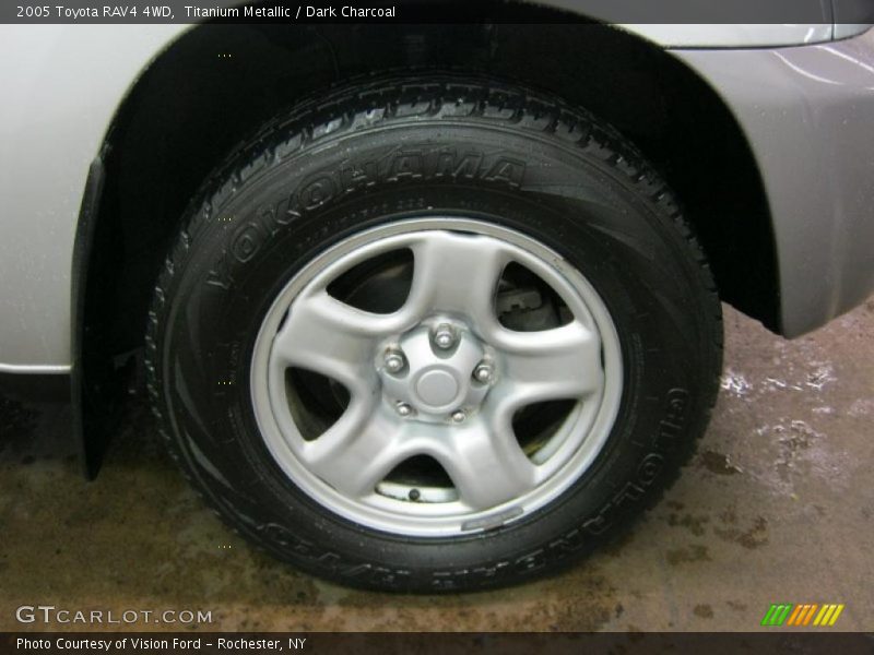 Titanium Metallic / Dark Charcoal 2005 Toyota RAV4 4WD