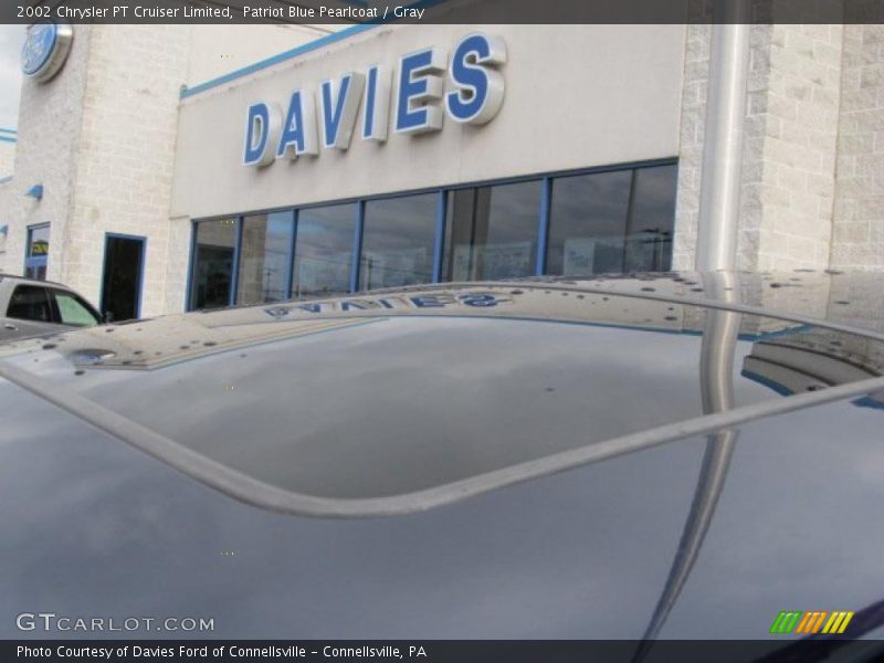 Patriot Blue Pearlcoat / Gray 2002 Chrysler PT Cruiser Limited